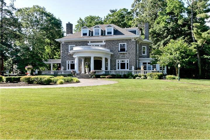 mansion in Wenonah