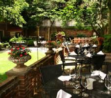Restaurant M