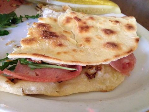 cicala-mortadella-piadina