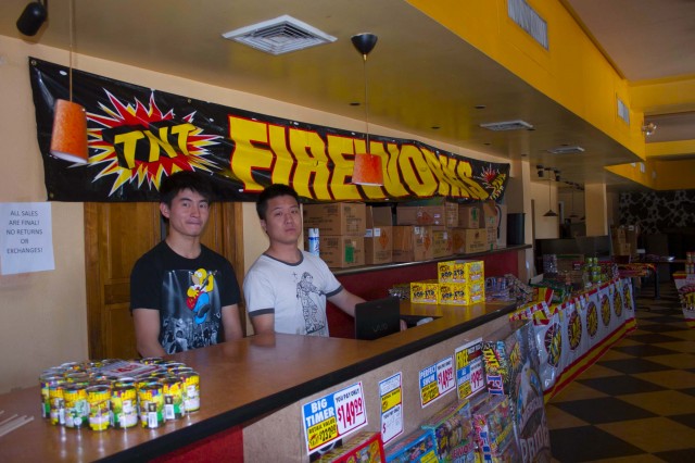 New fireworks store in Wynnewood