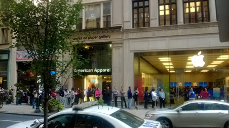 philadelphia-apple-iphone-line-01