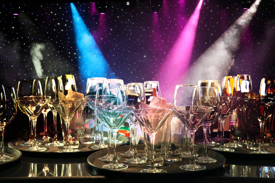 Where to get your drink on this Thanksgiving Eve. Photo courtesy: ShutterStock