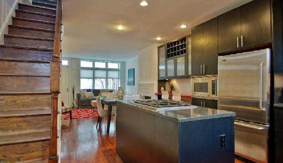 Interior of 2007 Lombard Street