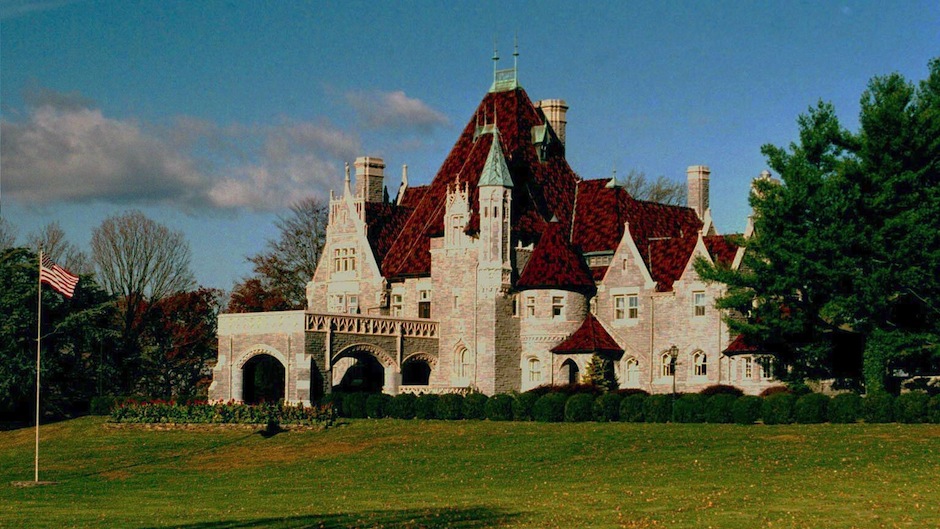 Surely even the most brazen burglar wouldn't dare to steal from Woodmont.