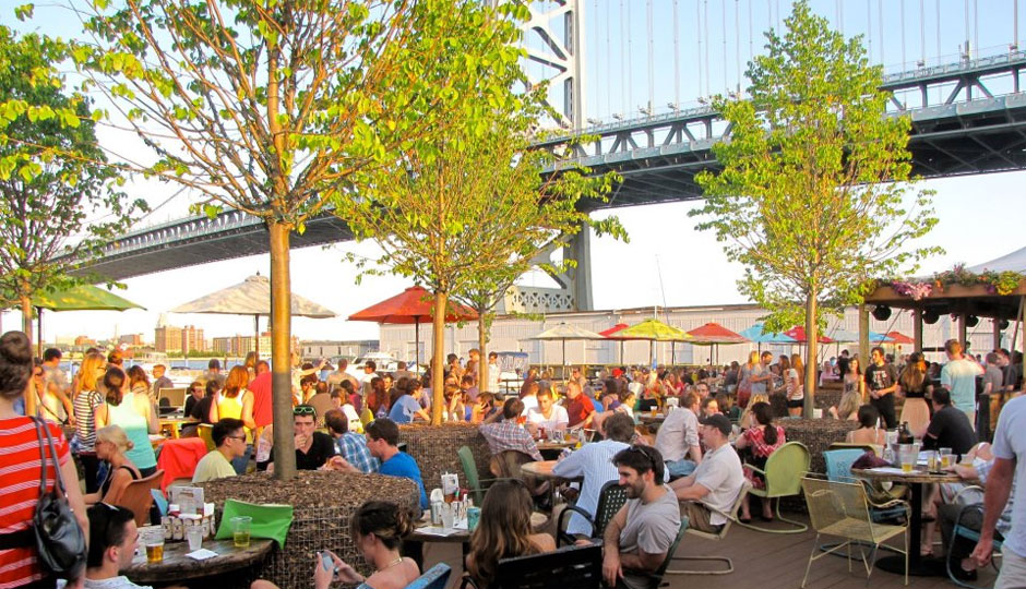Outdoor dining at Morgan's Pier on the Delaware Riverfront | Photo courtesy courtesy Morgan's Pier