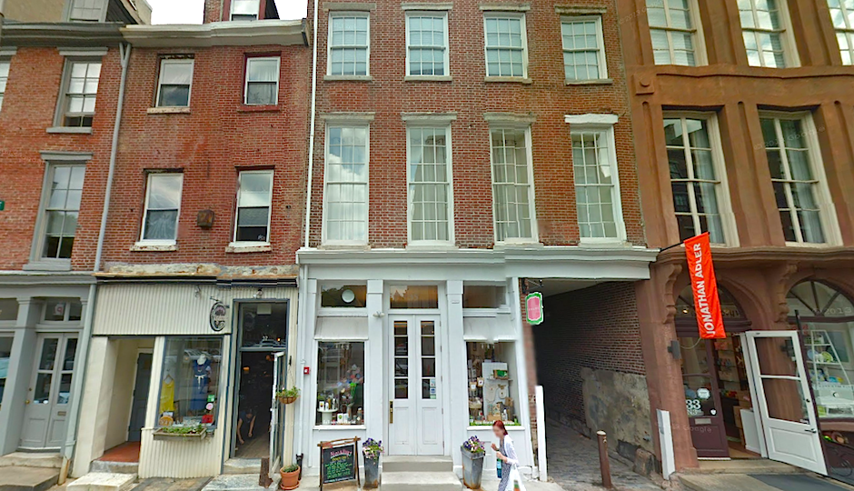 Screenshot of the former Ligne Roset at 35 N 3rd Street via Google Street View.