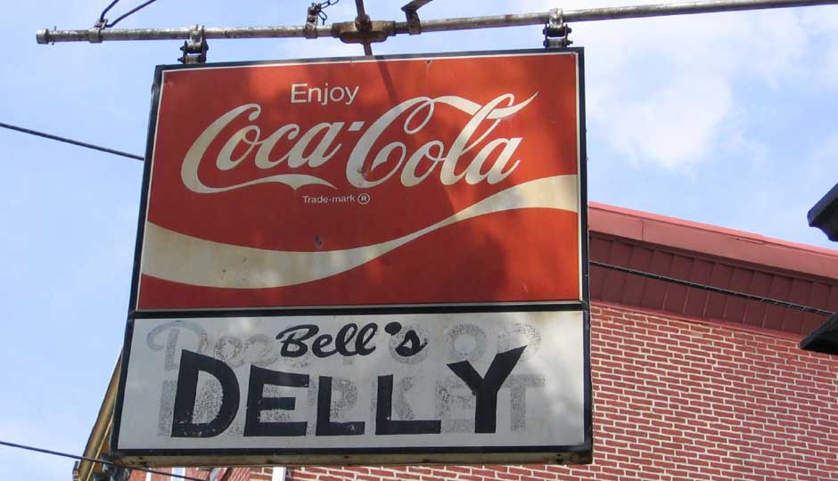 bells-delly-940-waving-at-you