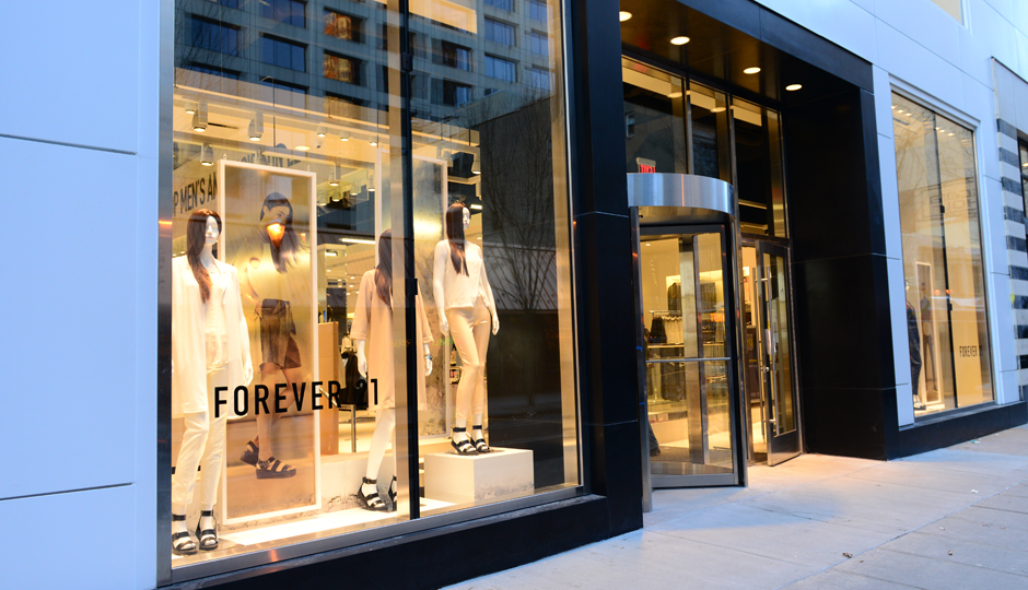 The shiny new Chestnut Street storefront. | Photo courtesy Forever 21.