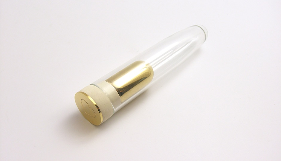 A picture of the dildo which is part of Mark Sturkenboom's "21 grams." Yes, that's a cremation urn.
