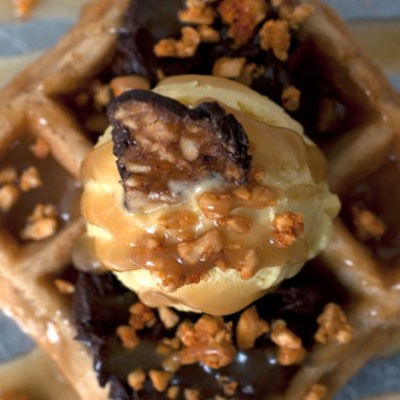 v-street-brunch-waffle-400