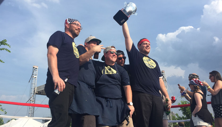 blue-duck-burger-brawl-peoples-champion-940
