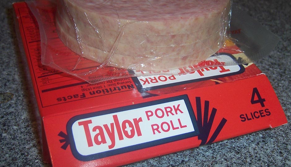 "Taylor pork roll slices on pkg" by Austin Murphy (talk) (Transfered byDiádoco/Original uploaded by Austinmurphy) - I created this work entirely by myself. (Original uploaded on en.wikipedia). Licensed under CC BY-SA 3.0 via Wikimedia Commons.