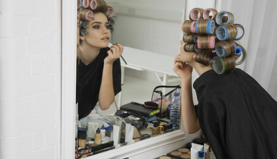 womanbeautymirror
