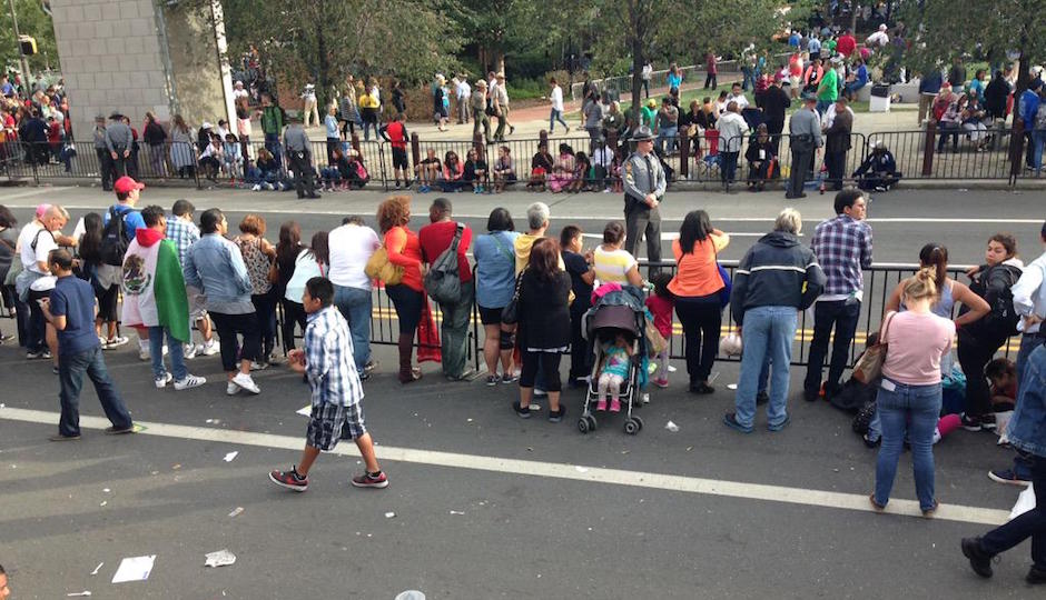 The crowd thins out after Pope Francis drives by. | Photo by Holly Otterbein