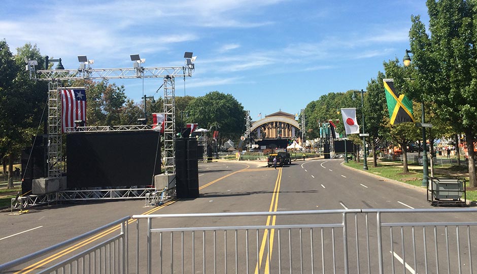 pope-stage-1-940x540