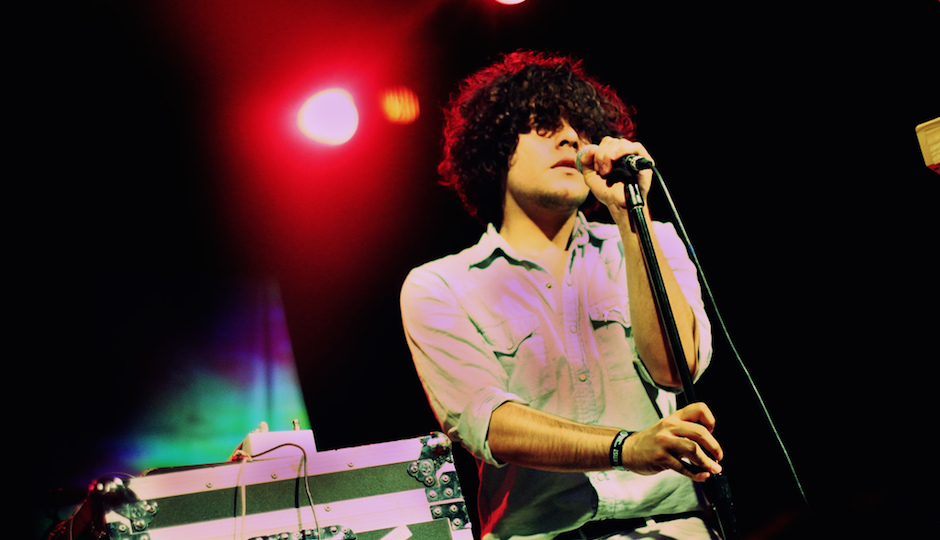 7-shows-philly-neon-indian