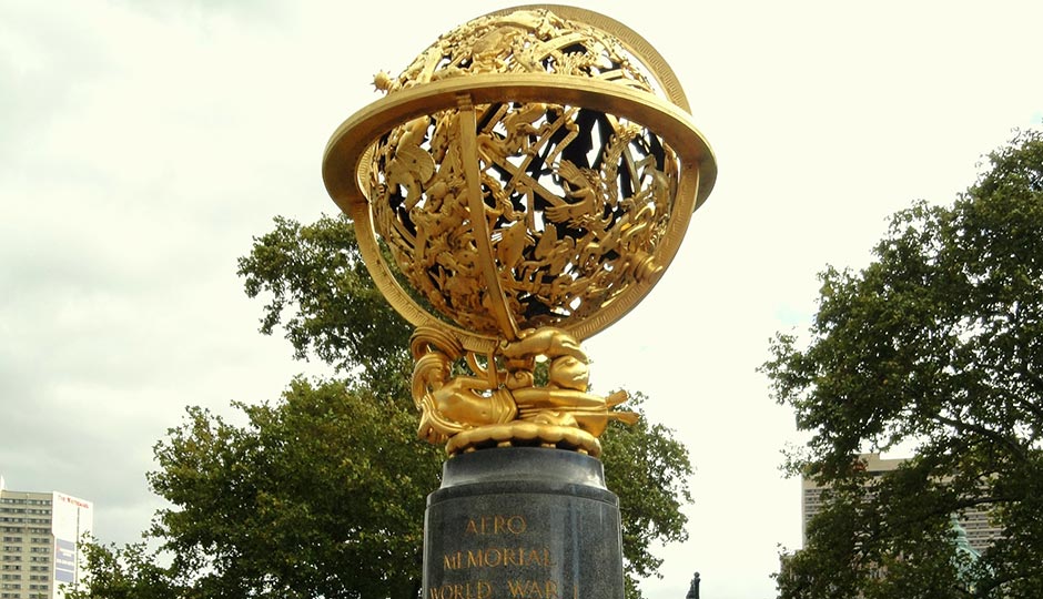 "Aero Memorial by Paul Manship, Philadelphia - DSC06527" by Daderot - I took this photograph.. Licensed under Public Domain via Wikimedia Commons.