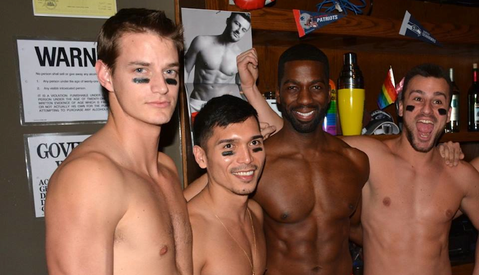 Servers at Boxers PHL.