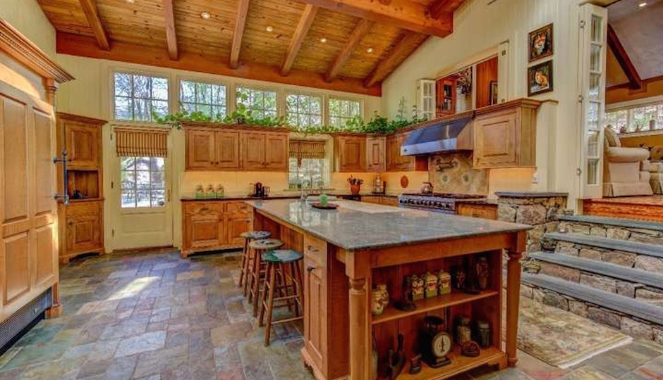 TREND images via Zillow/BHHS Fox & Roach-Wayne