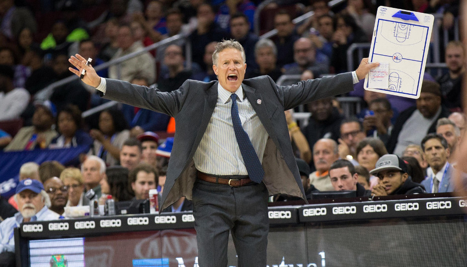 Sixers head coach Brett Brown instructs his team | Bill Streicher-USA TODAY Sports