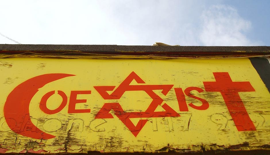 1000 Words / Shutterstock.com