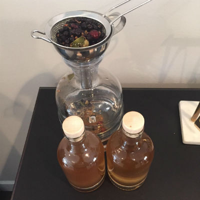 The finished gin.