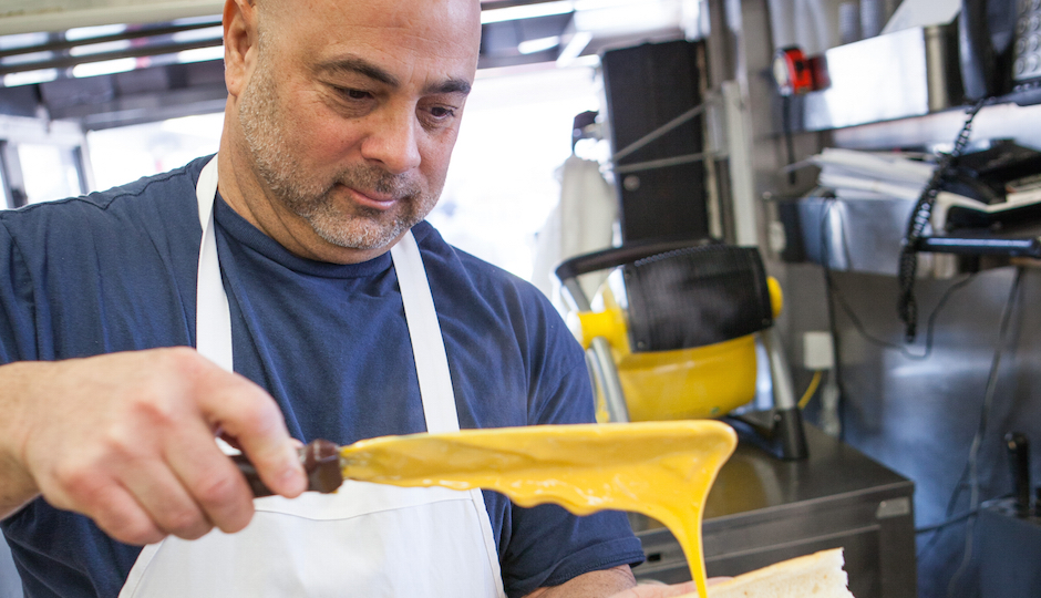Pat's Steak owner Frank Olivieri is all whizzed up over recent reports about his restaurant's cleanliness.
