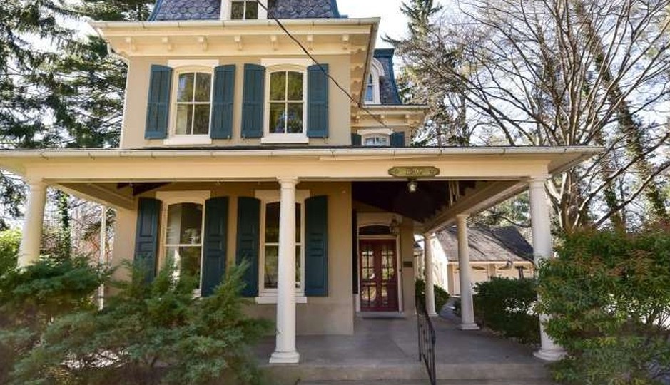 120 Bloomingdale Ave., Wayne, Pa. 19087