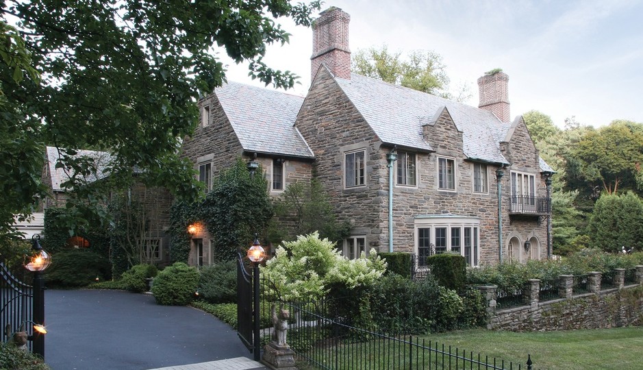 15 W Bells Mill Rd, Philadelphia, PA 19118