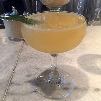 Hotline Bling - Tanqueray 10, Salignac cognac, green tea-lemongrass syrup, lime and grapefruit juice, grapefruit bitters, fresh mint 