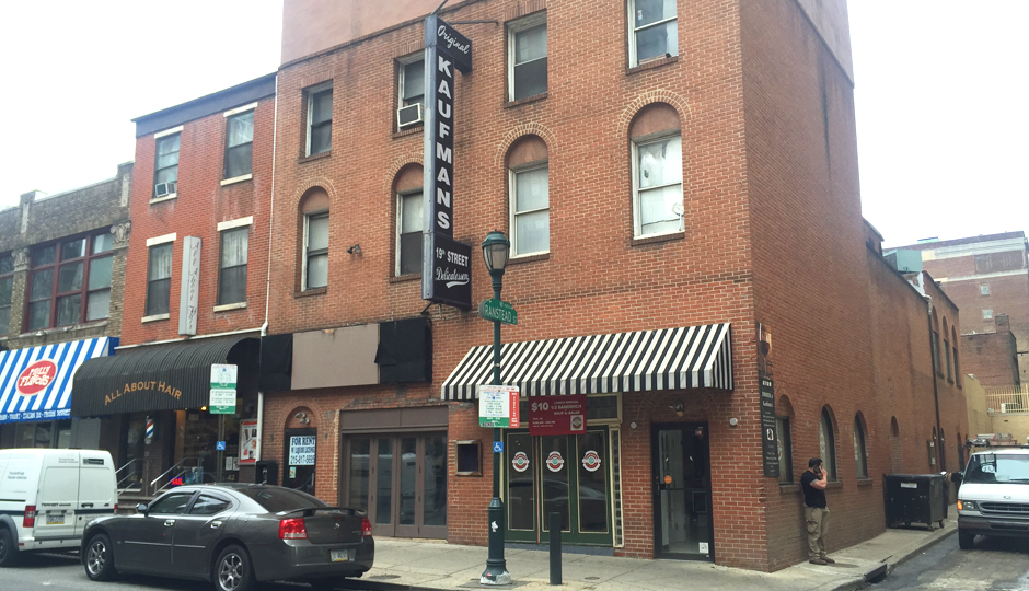 Former 4th Street Deli | Photo by Adjua Fisher 
