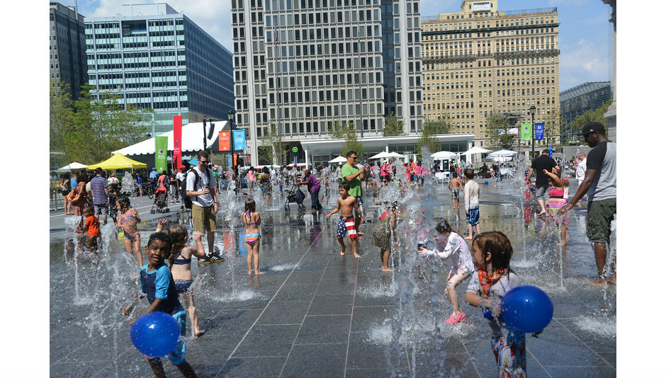 Dilworth Park Fountain 940x534