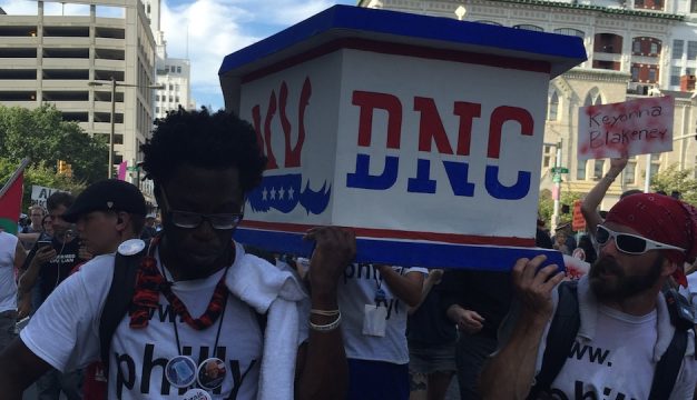 BLM protestor coffin, 940x540