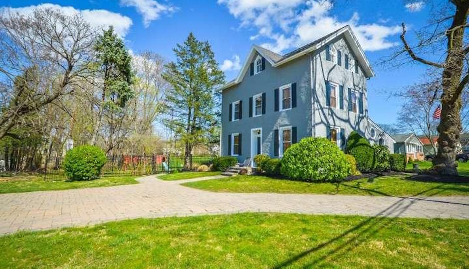677 Brooke Rd., Glenside, Pa. 19038 | TREND Images via Dan Helwig, Inc.