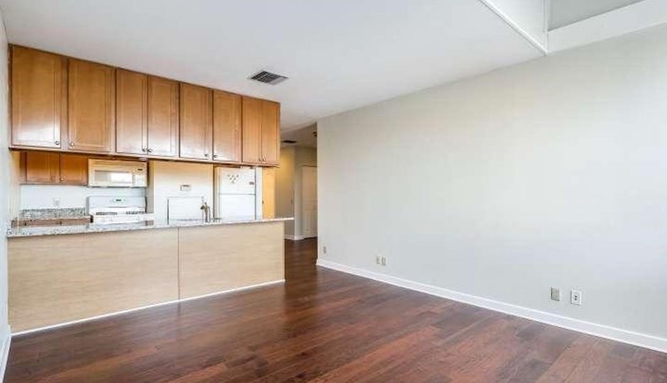 1100 Vine St. #506, Philadelphia, Pa. 19107 | TREND Images via Coldwell Banker Preferred