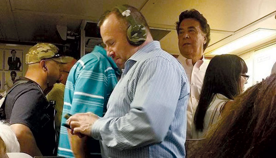 A crowded R5 Paoli/Thorndale train | Photo courtesy of Sabrina Vourvoulias