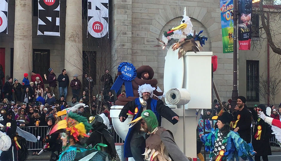 Mummers poop skit