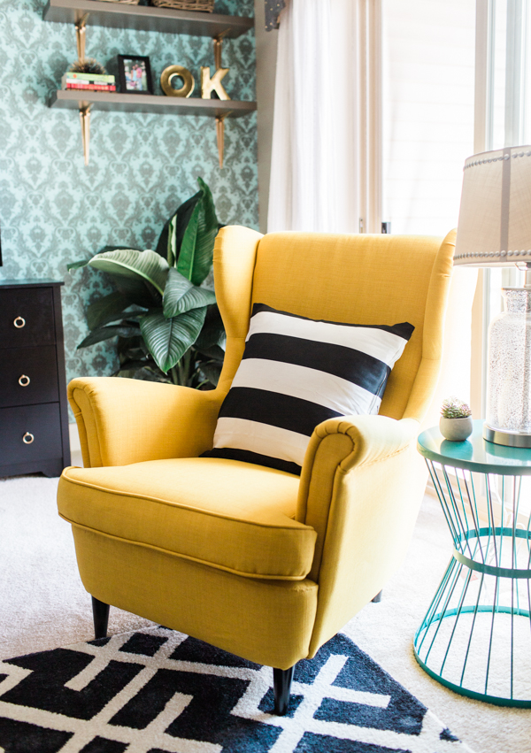 Temporary wallpaper in a Philadelphia rental | Photo courtesy East Coast Creative