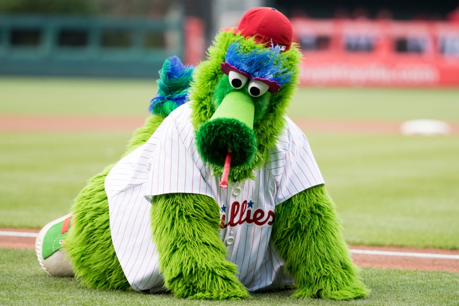 10444954 Memo To All Mlb Announcers Don T Ever Ask The Philly Phanatic To Deliver