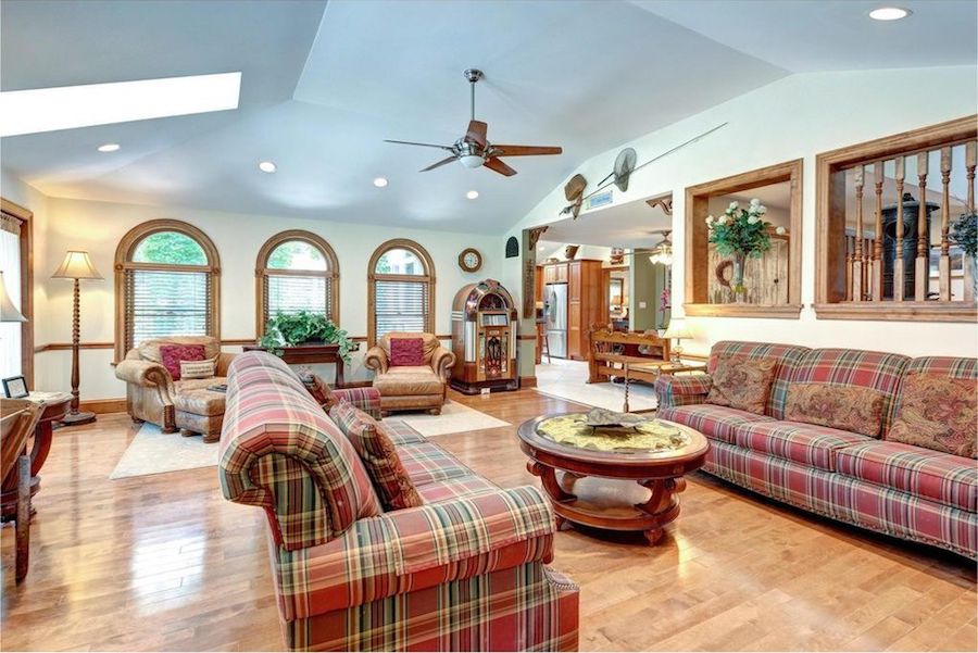 tyson rd family room