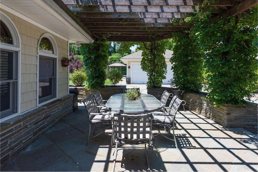 tyson rd side patio