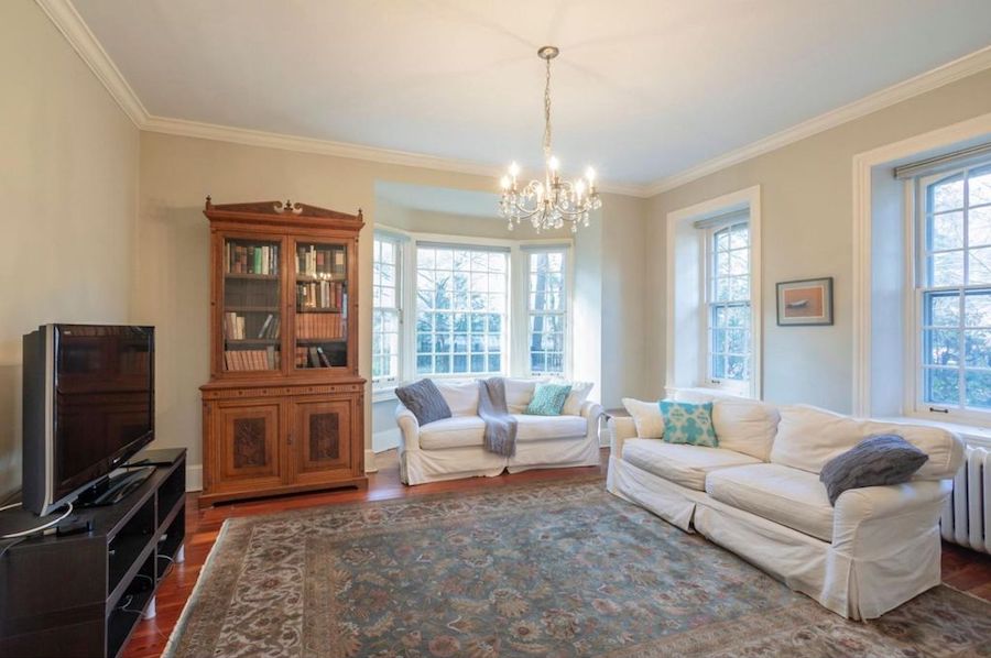 house for sale mt airy colonial family room