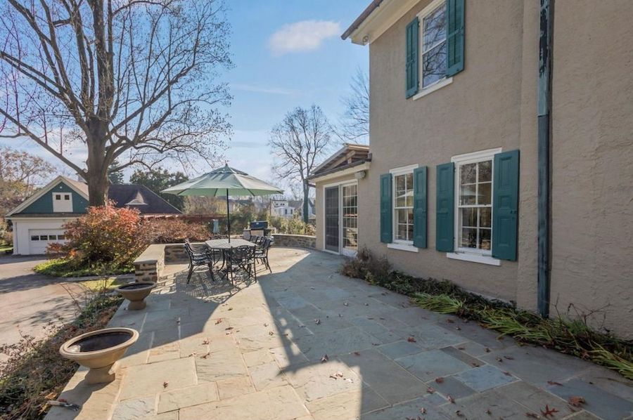house for sale mt airy colonial patio