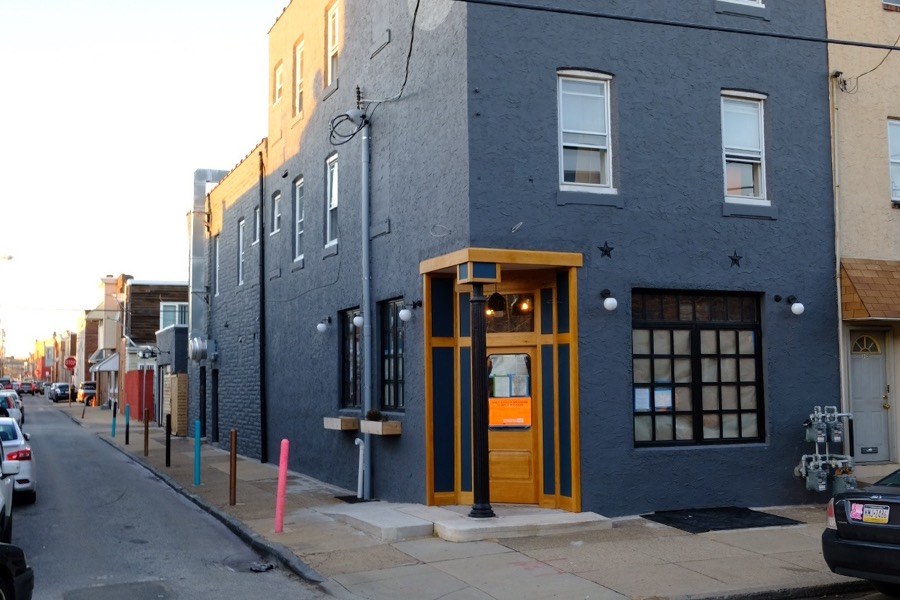 lunar inn bar restaurant port richmond philadelphia