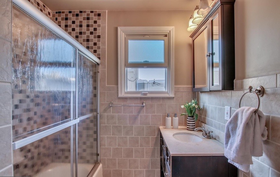house for sale fairmount rehabbed rowhouse bathroom