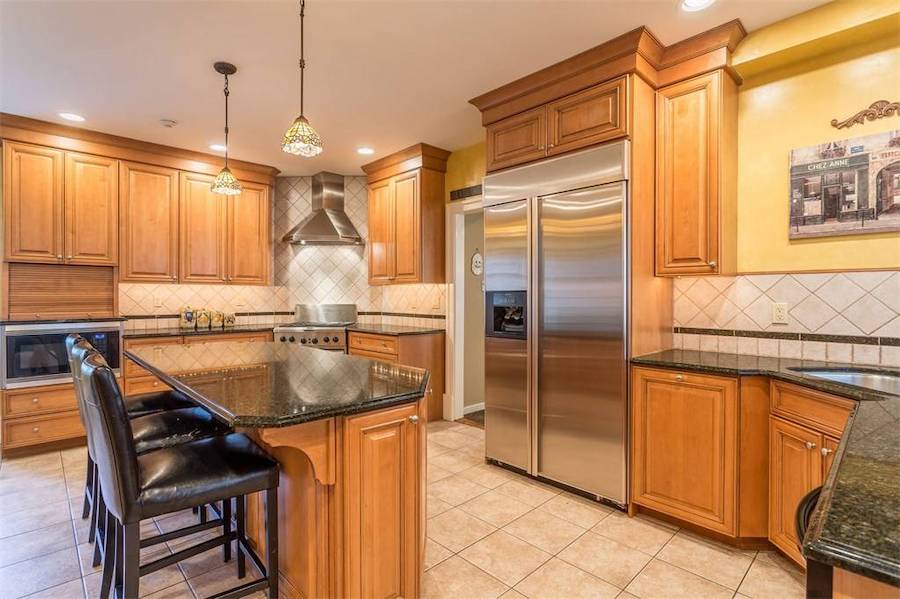 house for sale huntingdon valley colonial active lifestyle resort kitchen