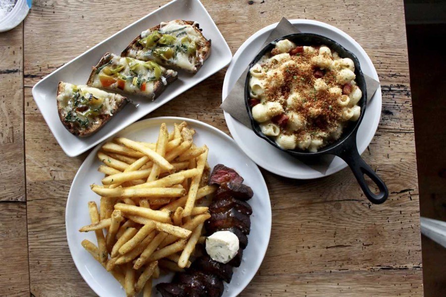 plenty village queen philadelphia restaurant bar