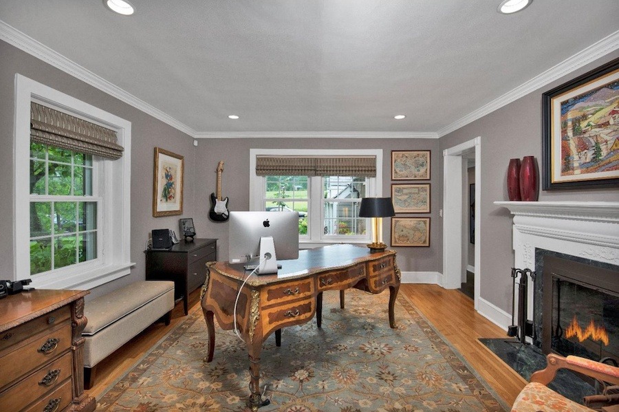 house for sale newtown sprawling cape study