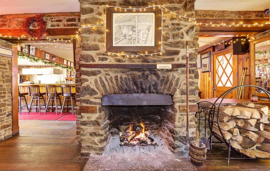house for sale quakertown raven's nest dining room fireplace