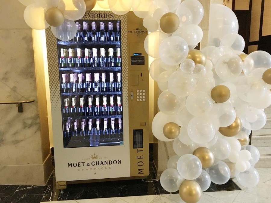 MOËT & CHANDON シャンパン LEDディスプレイ MOËT & CHANDON シャンパン LEDディスプレイ MOËT & CHANDON